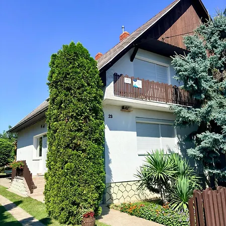 Oli Vendeghaz 公寓 Balatonboglár